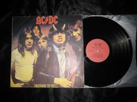 Highway to Hell  -- железный человек AC/DC