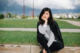 Us Against the World (Coldplay cover) Daniela Andrade