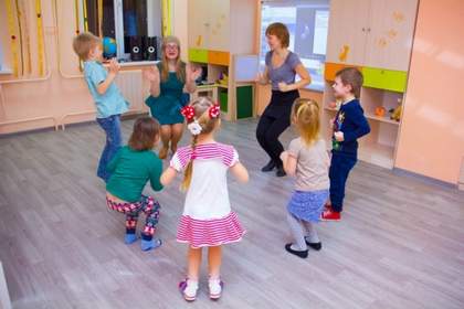 Танец маленьких утят (на французском языке) Детские песни