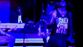 Young (Live) Hollywood Undead